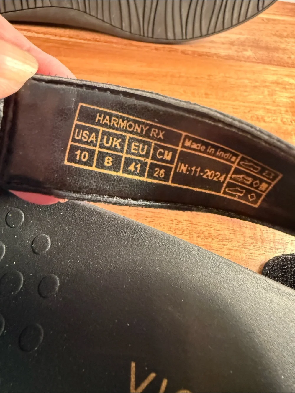 Vionic Recovery RX Black Leather with Adjustable Straps Size 10 NWOT